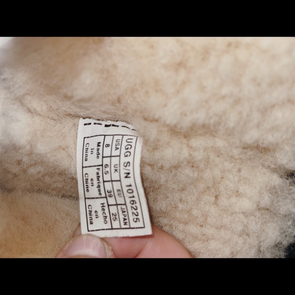 Ugg boots - Picture 9 of 11